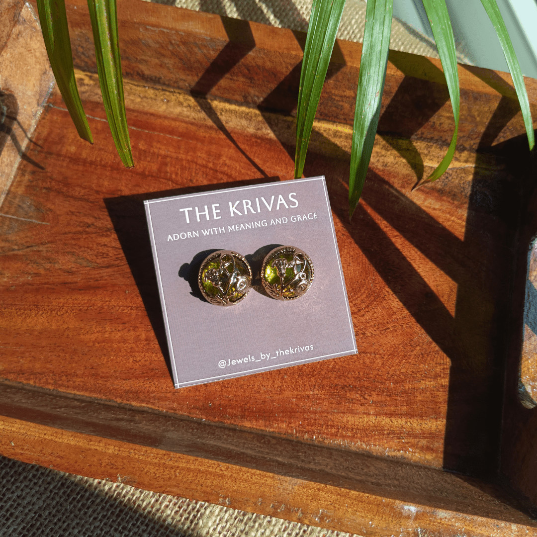 Aurora Verdé Studs - Image 3